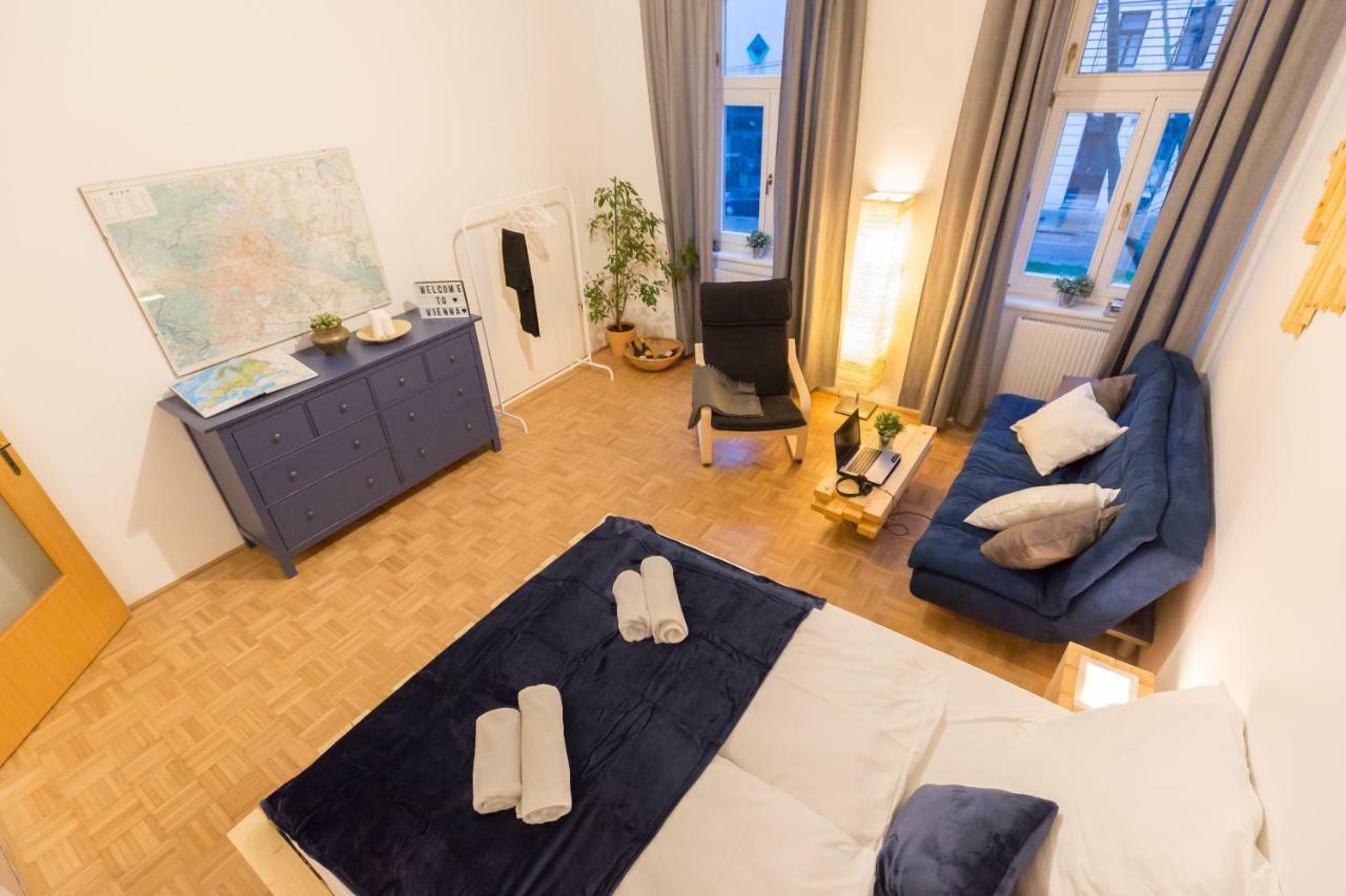 Stunning Station Apartment Wien